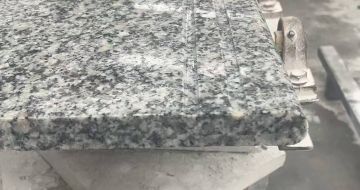 云浮芝麻白楼梯踏步 芙蓉白