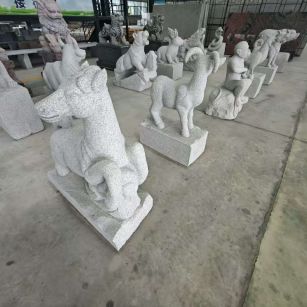 云浮芝麻白雕刻 十二生肖 异形雕刻