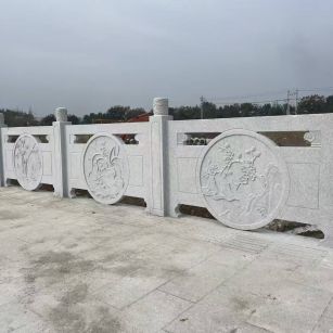 云浮芝麻白河道栏杆 石材栏杆