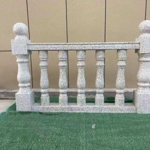 云浮芝麻白阳台栏杆 花岗岩栏杆