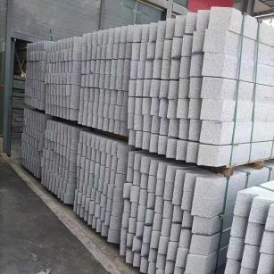 云浮芝麻白树围石 树池