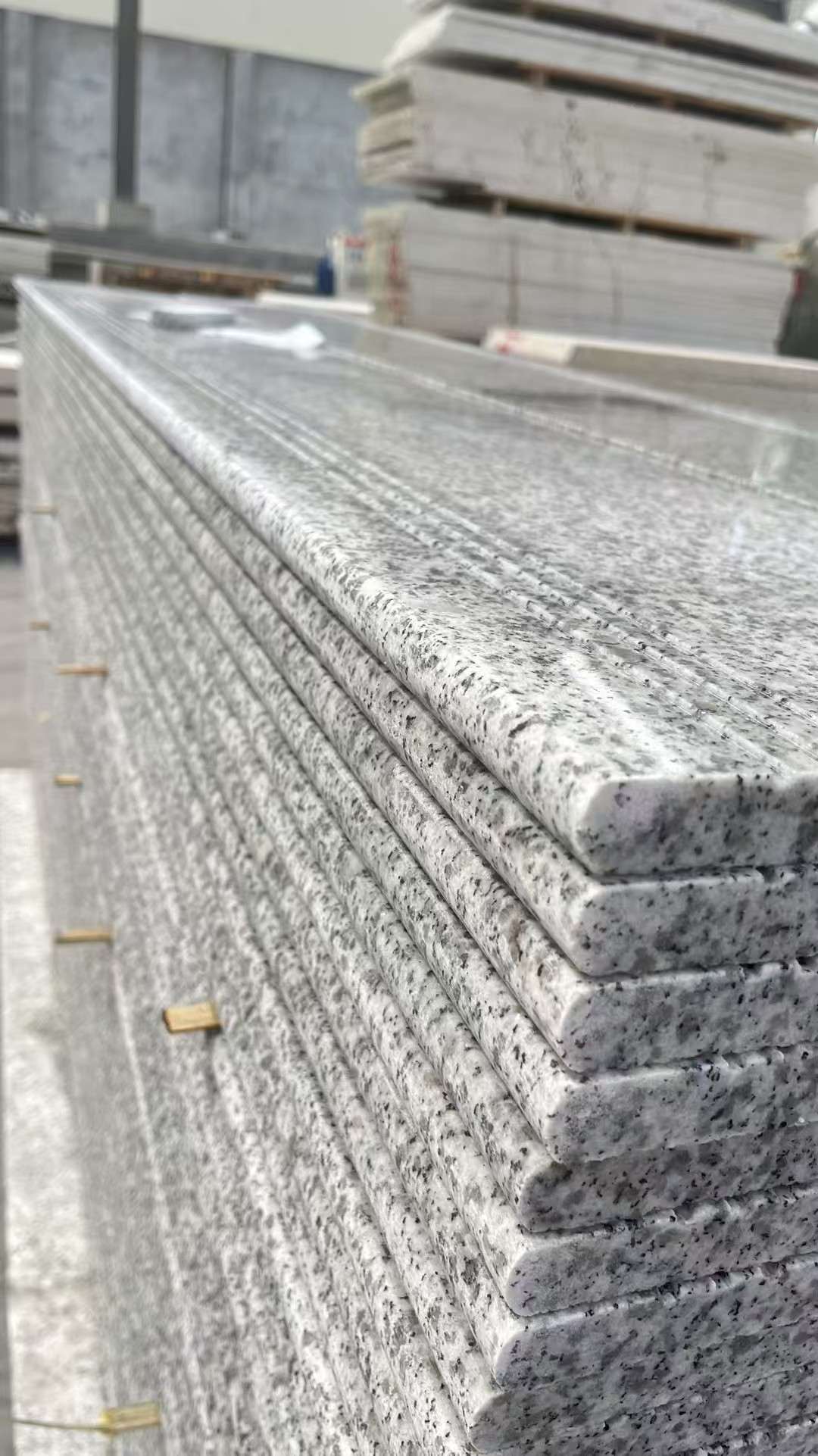 云浮芝麻白楼梯踏步 花岗岩楼梯板材