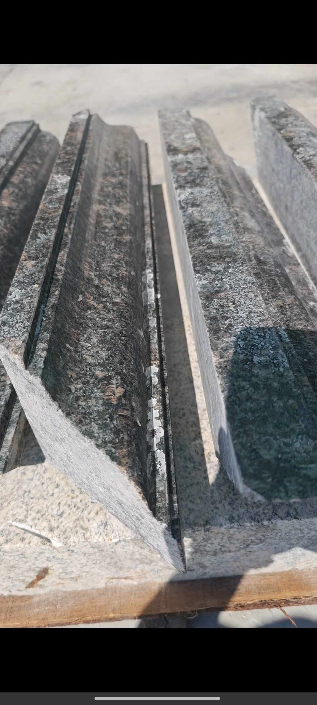 云浮英国棕别墅线条